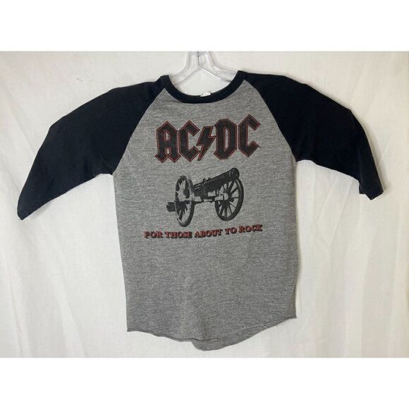 1982 ACDC For Those About to Rock North American Tour Tee Shirt Size M - Picture 1 of 3